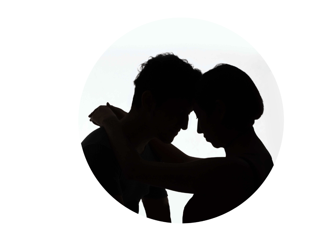 Sesión de fotos de pareja a contra luz